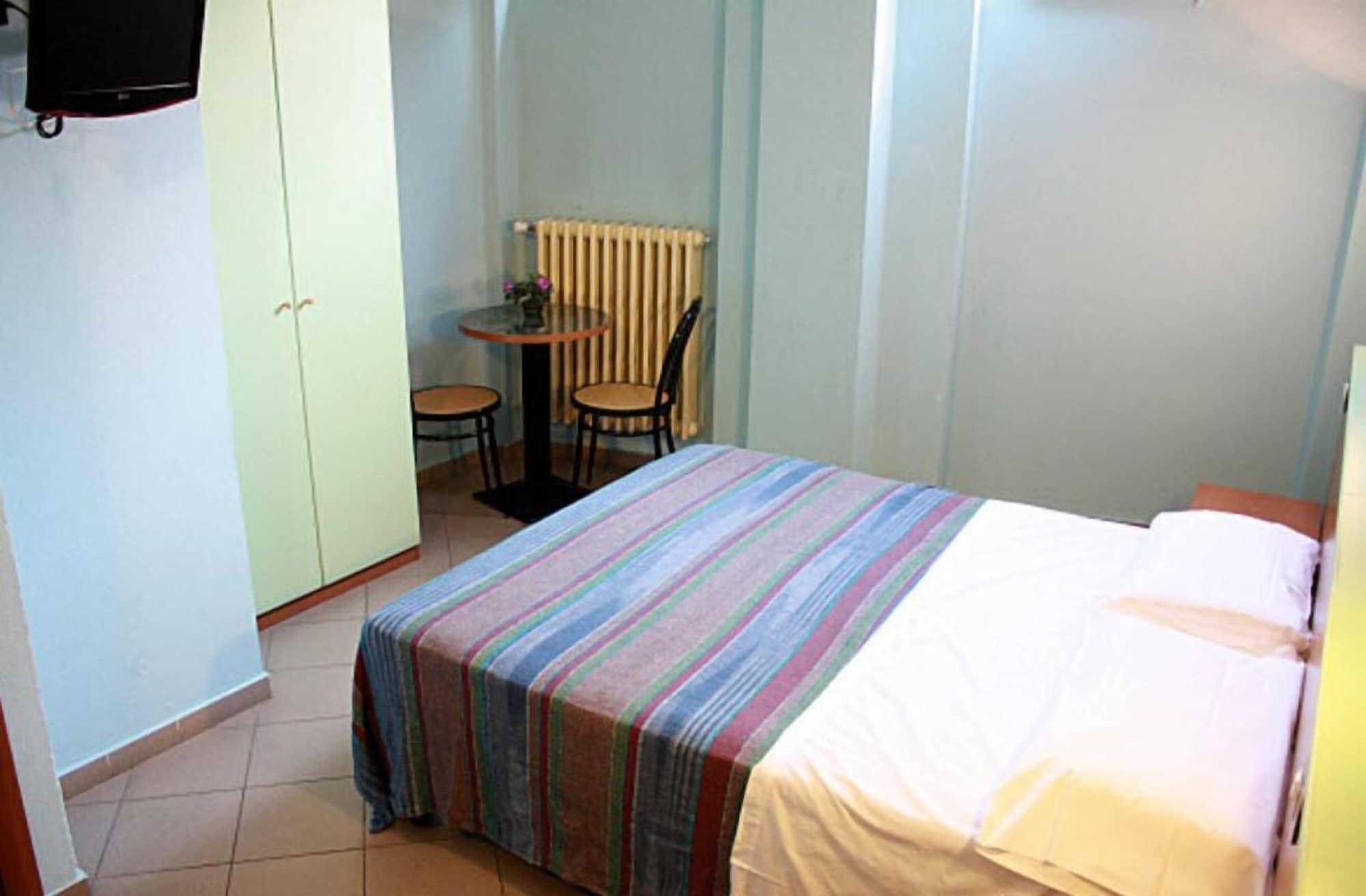 Hotel Mercurio Милано Екстериор снимка